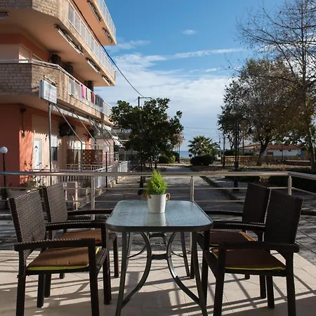 Musses House 4* Βρασνά